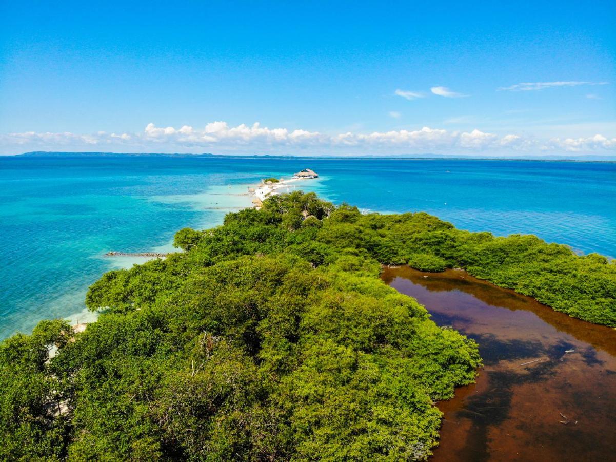 Hotel Isla Palma Reserva Natural Exterior photo